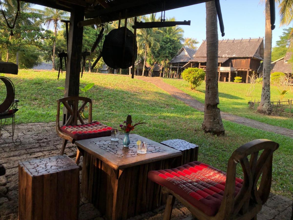 On The Mekong Resort Luang Prabang Exterior foto